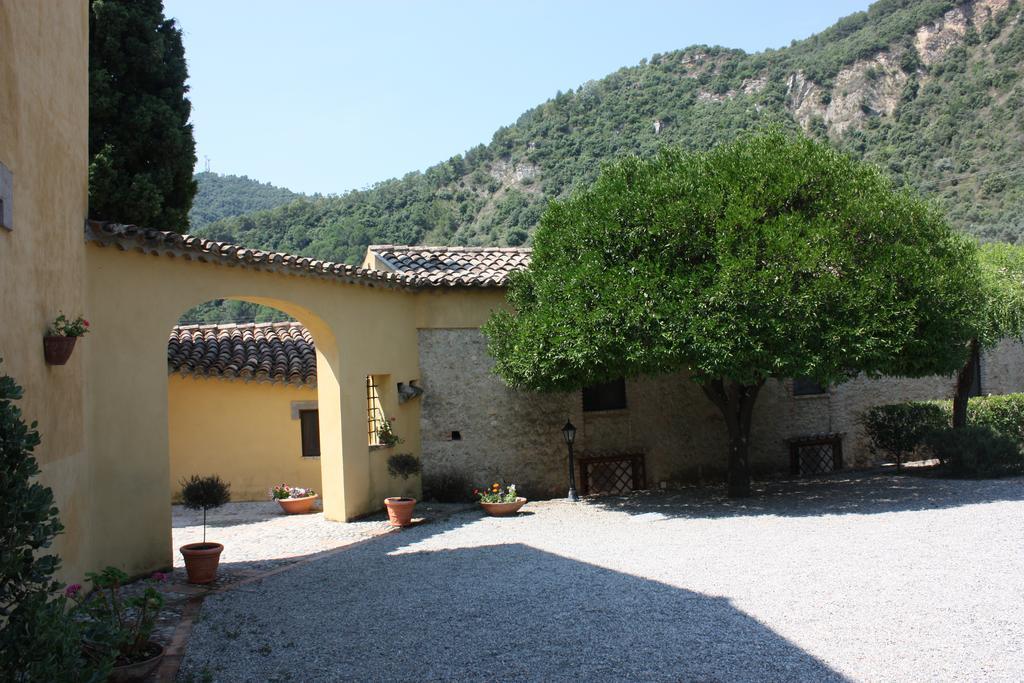 Azienda Agrituristica Biologica Il Querceto Санто-Северина Экстерьер фото