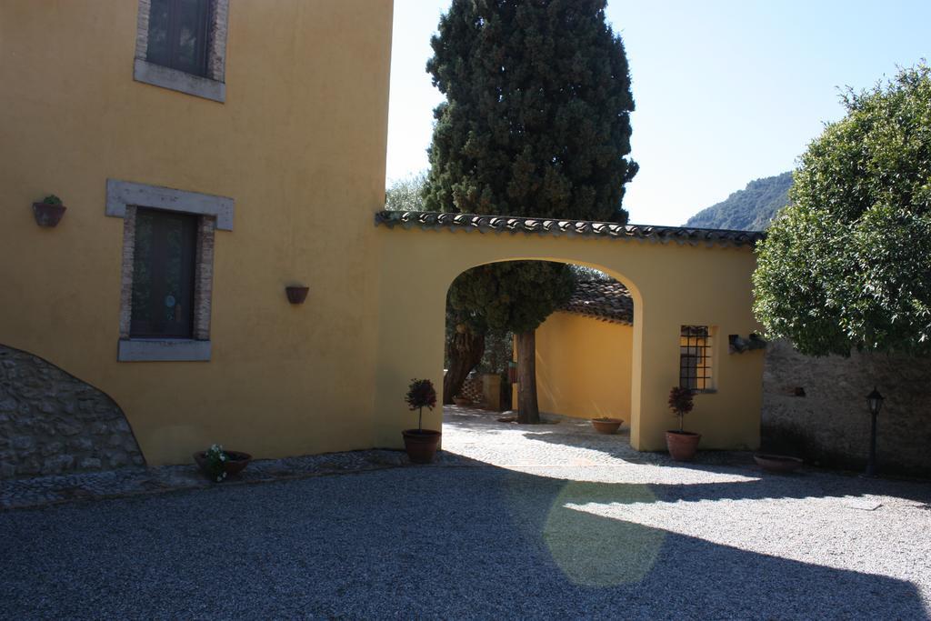 Azienda Agrituristica Biologica Il Querceto Санто-Северина Экстерьер фото
