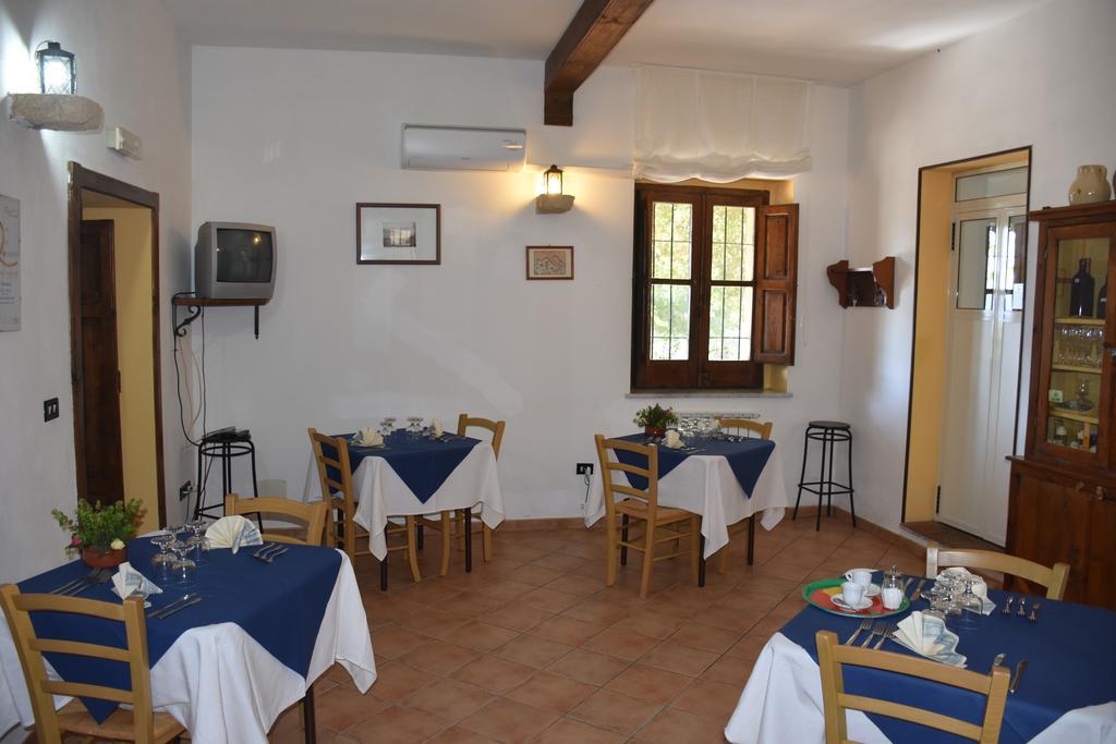 Azienda Agrituristica Biologica Il Querceto Санто-Северина Экстерьер фото
